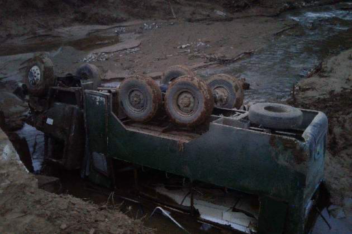 Camión volcado en Manicaragua. 
