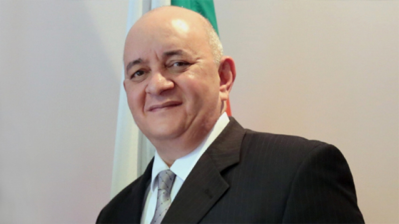 El embajador cubano en Sofía, Pedro Pablo San Jorge.