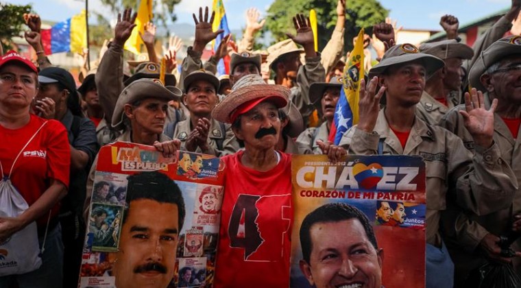 Partidarios del chavismo en una manifestación.