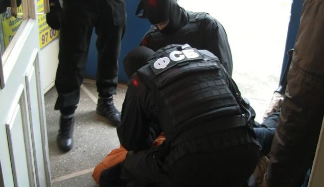 Agentes en una intervención policial en la región de Omsk