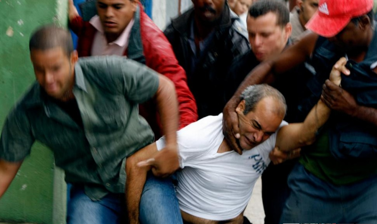 Represión policial en Cuba. 