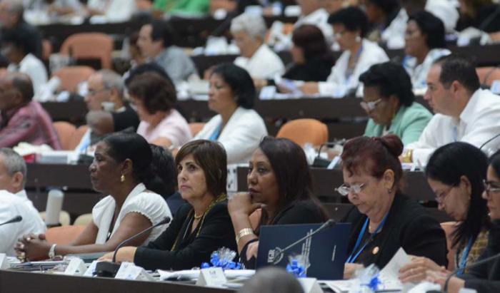 Cubanas en la Asamblea Nacional del Poder Popular.