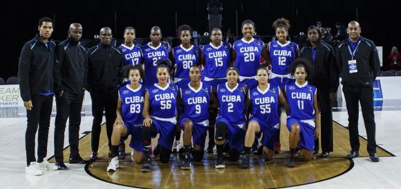 Equipo de baloncesto femenino cubano.