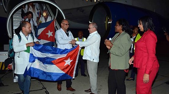 Llegada de los médicos a Santiago de Cuba.