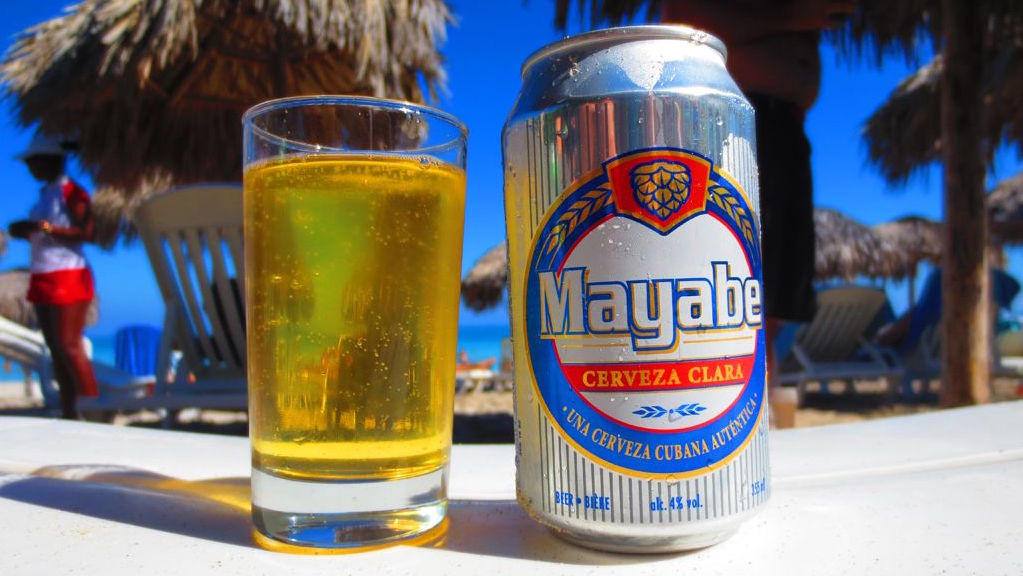 Cerveza Mayabeque, de producción nacional.