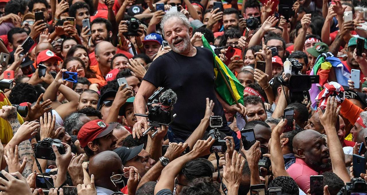 El exmandatario brasileño Luiz Inácio Lula da Silva durante una manifestación a su favor.