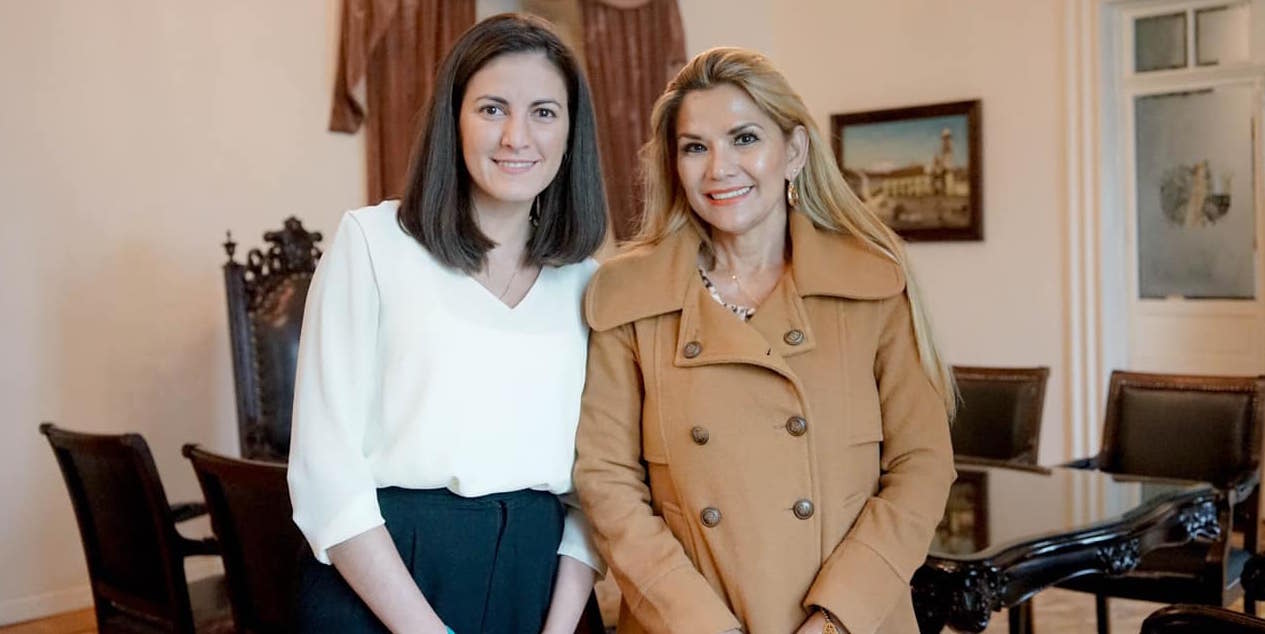 La activista cubana Rosa María Payá y la presidenta interina de Bolivia, Jeanine Áñez.