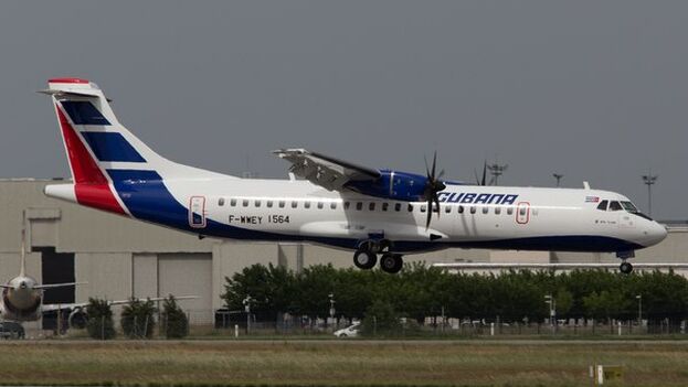 Uno de los dos ATR 72-600 que llevaba ya los colores de Cubana de Aviación antes de la cancelación del contrato.