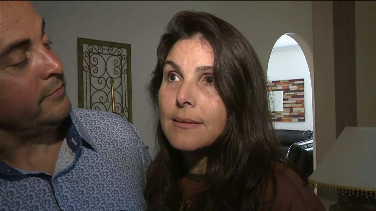 Judith Negrón junto a su esposo, tras salir en libertad este 18 de febrero.