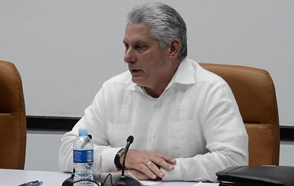 Miguel Díaz-Canel durante la reunión en La Habana.