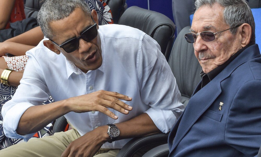 Barack Obama y Raúl Castro en un juego de pelota. La Habana, 2016.