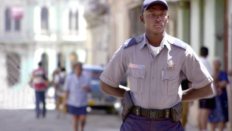 Policía cubano.