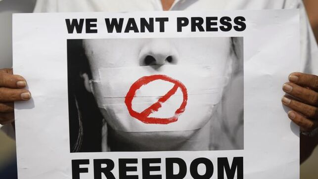 Periodistas piden libertad de prensa en Colombia.