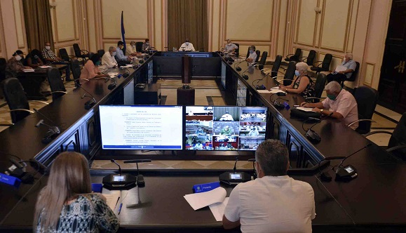 Sesión del Consejo de Estado en que se aprobó el Decreto. 