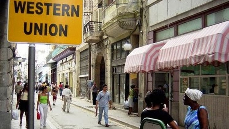 Oficina de Western Union en Cuba.