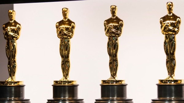 Estatuillas de los Premios Oscar. 