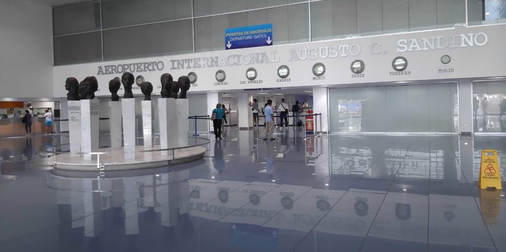 Aeropuerto Internacional Augusto C. Sandino. 