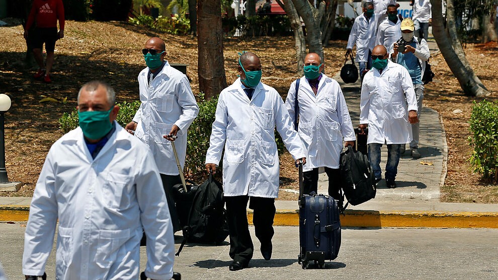 Brigada de médicos cubanos exportados por La Habana.