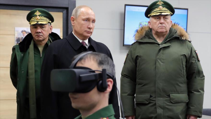  Vladimir Putin visita la Academia de las Fuerzas de Misiles Estratégicos, Moscú, 2017.