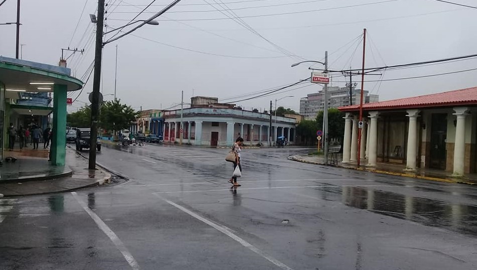 Intersección de calles en Pinar del Río.