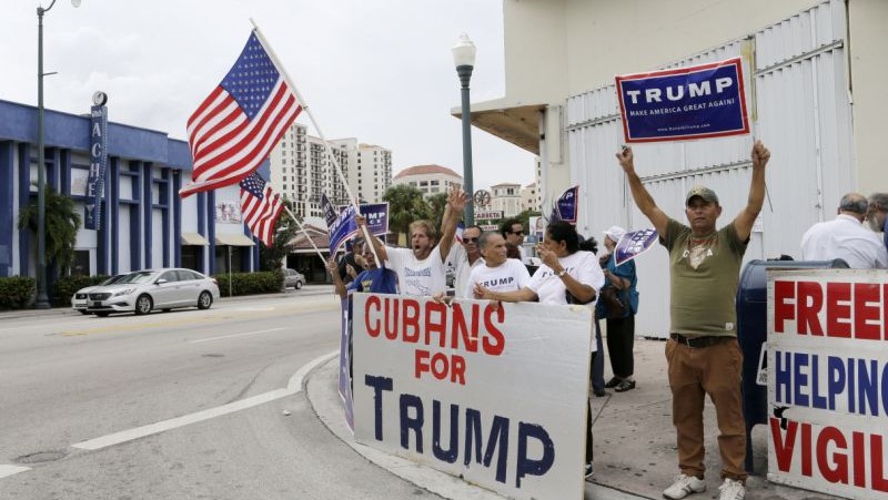 Concentración en apoyo a Trump en Miami.