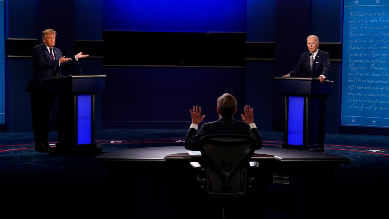 Donald Trump y Joe Biden durante el primer debate presidencial.