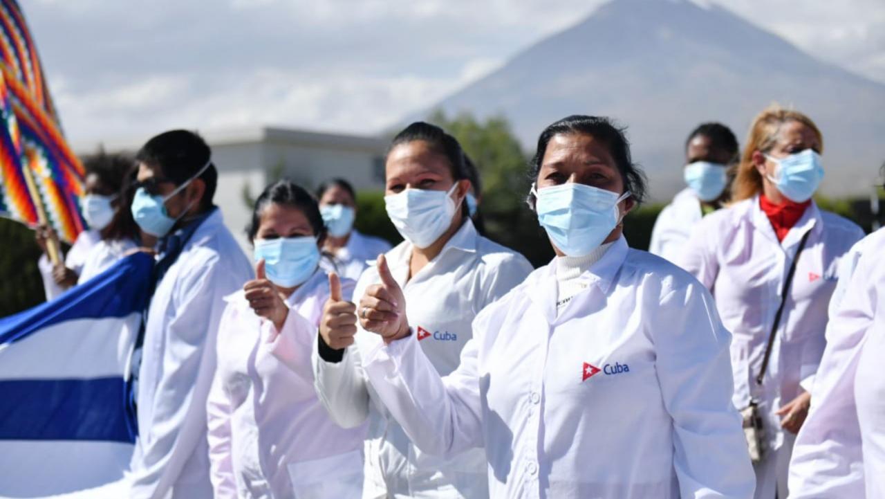 Cuban doctors in Peru.
