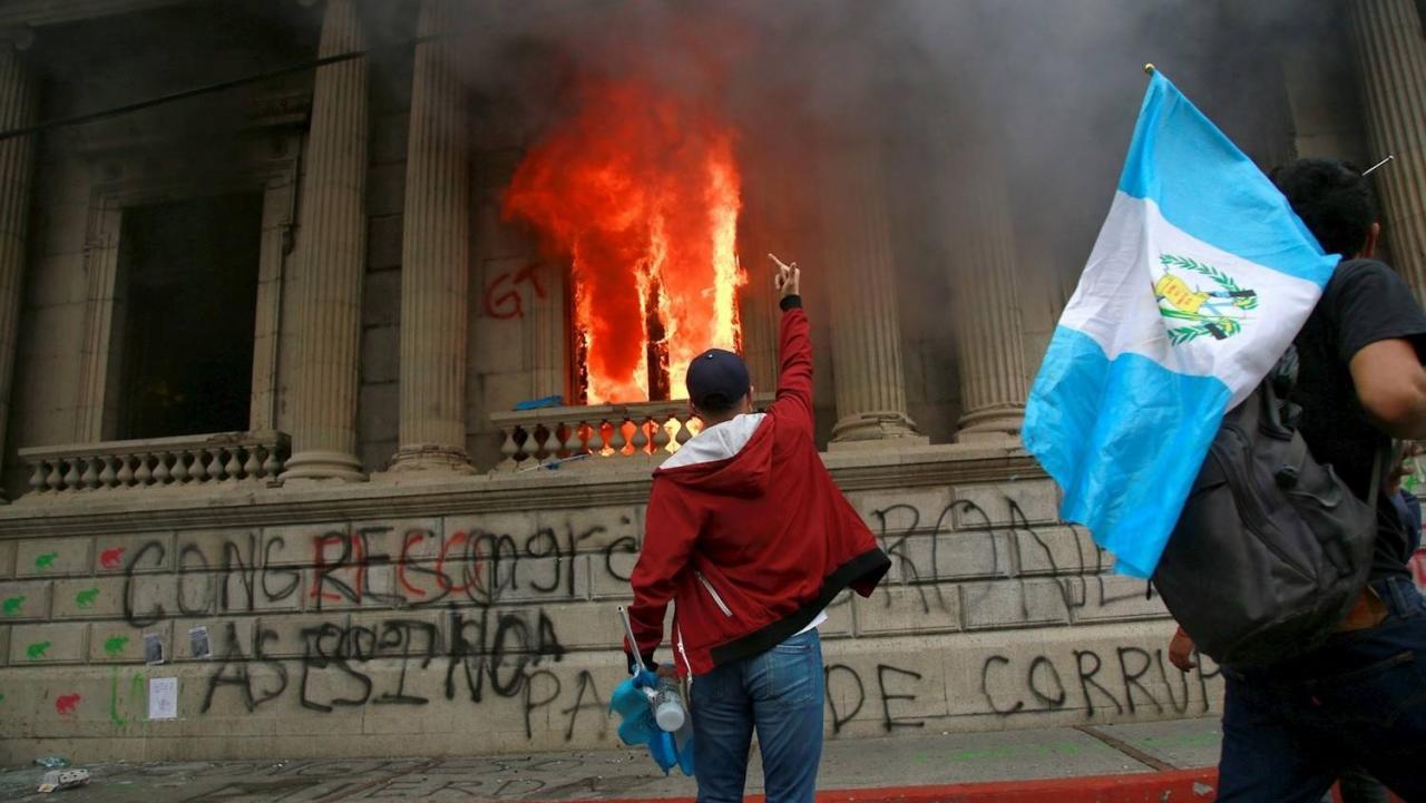 Incendio del Congreso de Guatemala el fin de semana.