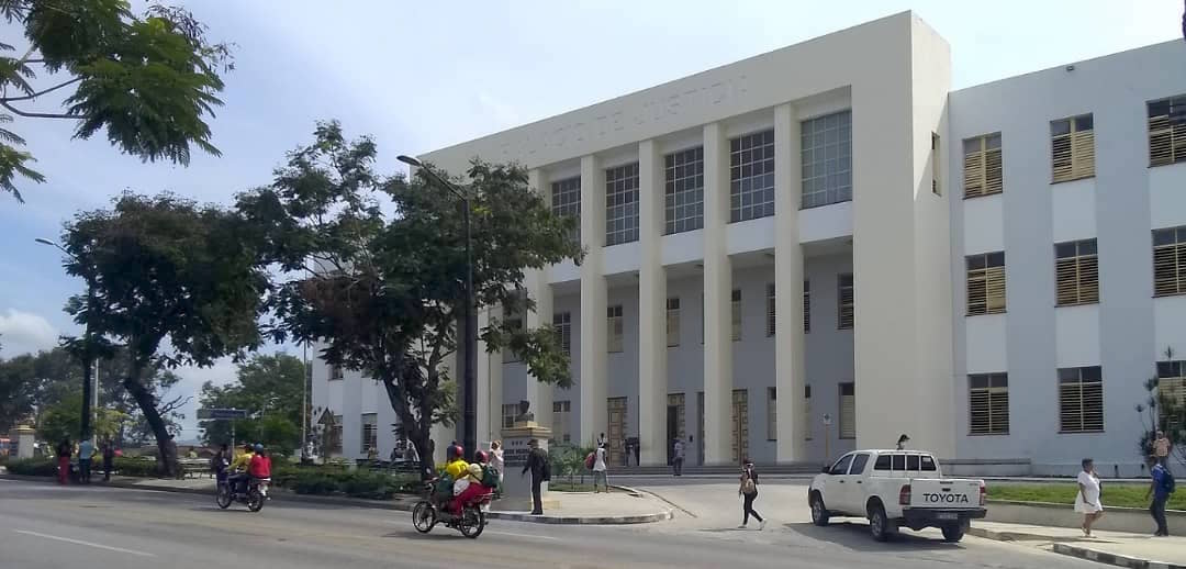 Palacio de Justicia de Santiago de Cuba.