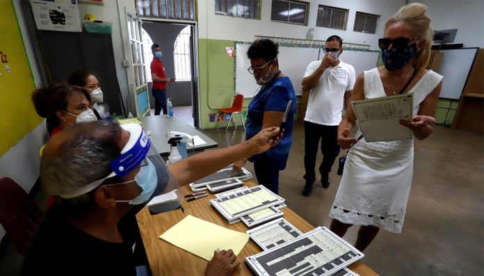 Un colegio electoral en Puerto Rico.