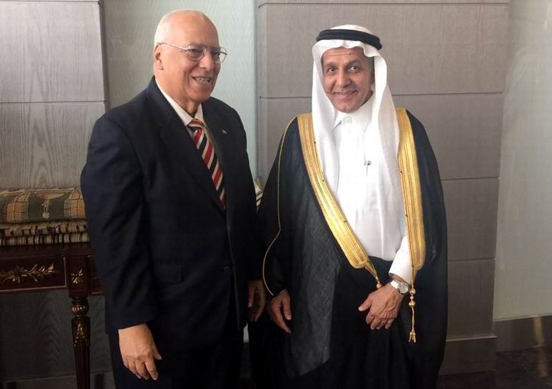 Ricardo Cabrisas junto a Youseff Albassam, vicepresidente y director ejectutivo del Fondo Saudita para el Desarrollo