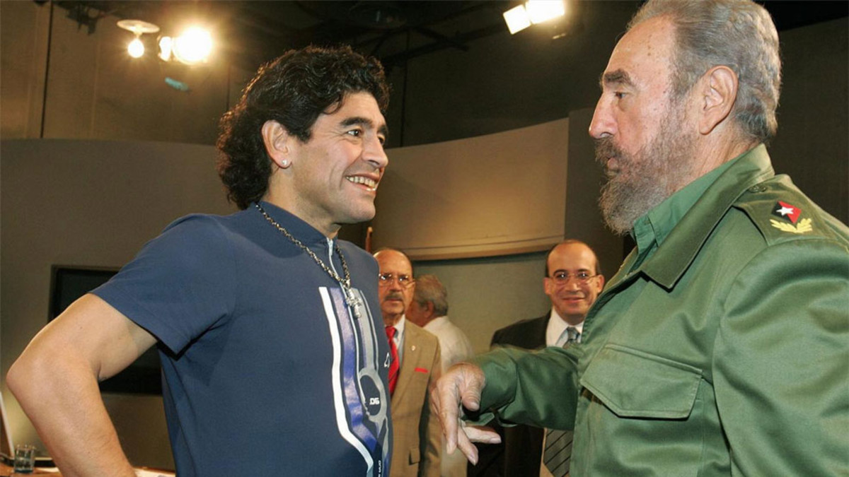 Diego Armando Maradona y Fidel Castro. 