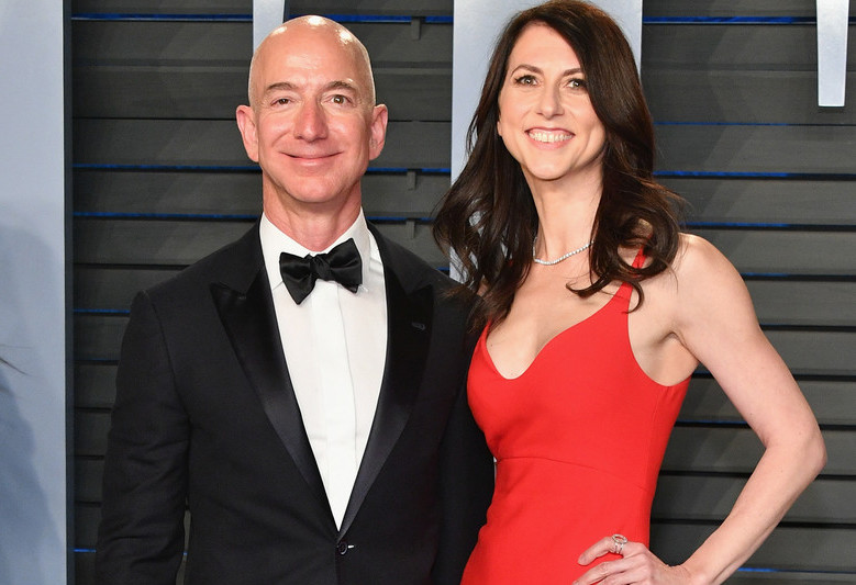 Jeff Bezos y su exesposa MacKenzie Scott, dos de las grandes fortunas del mundo. 