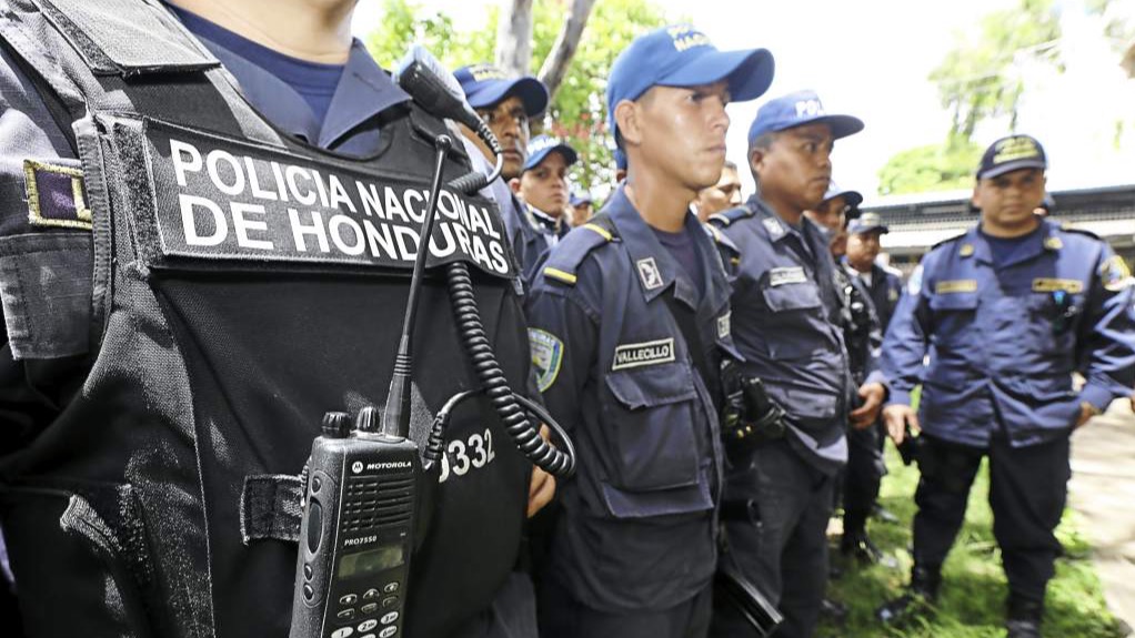 La Policía de Honduras.