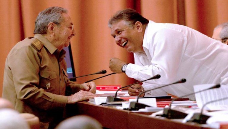 Raúl Castro y Marino Murillo.