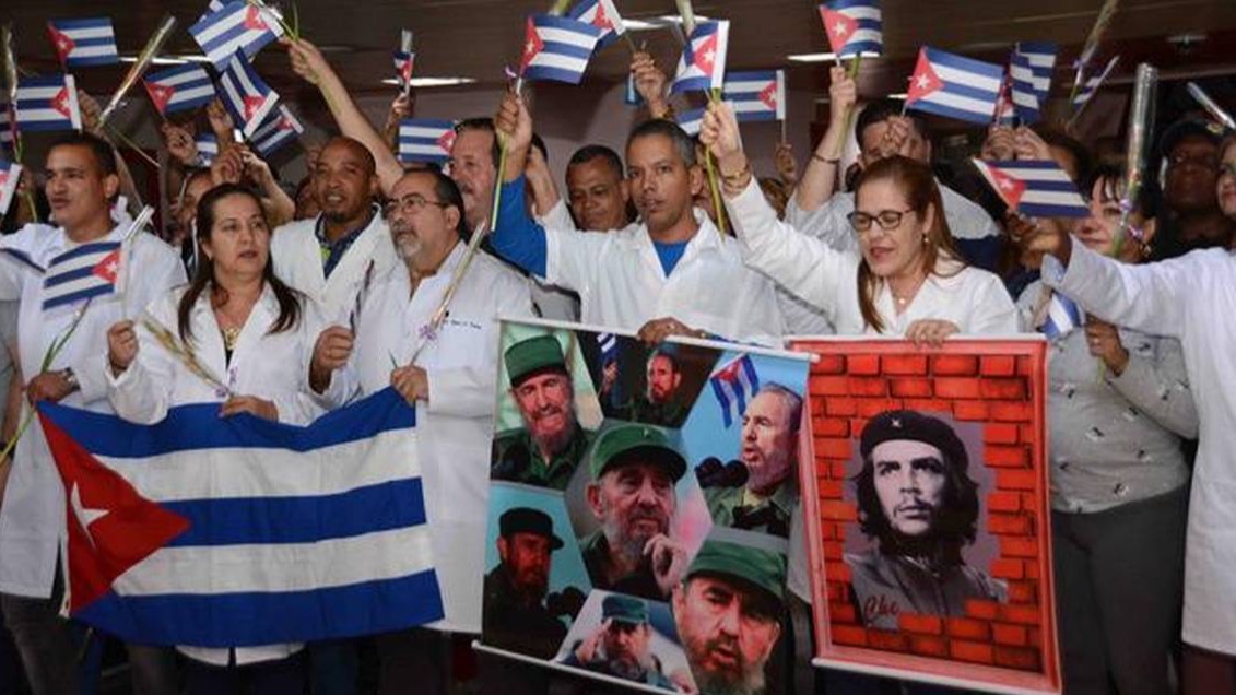 Médicos cubanos de 'misión' en el extranjero.