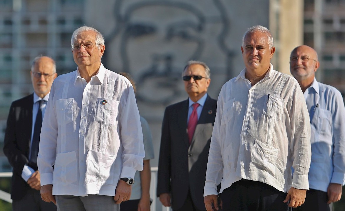 Josep Borrell en la Plaza de la Revolución, La Habana, 2019.