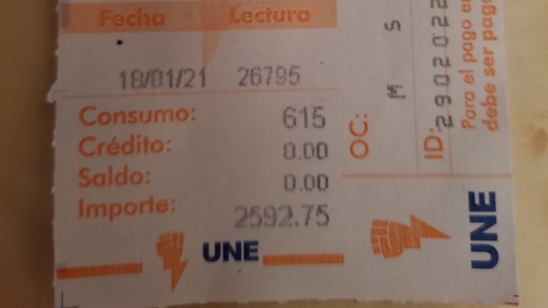 An electricity bill in Cuba for more than 2,590 pesos.