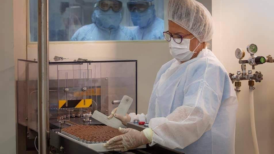 Producción de vacuna Soberana02 en Cuba