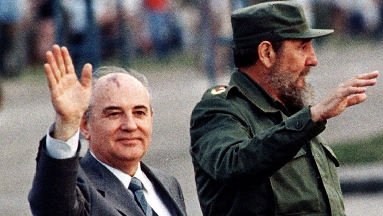 Mijaíl Gorbachov y Fidel Castro en La Habana, 2 de abril de 1989.