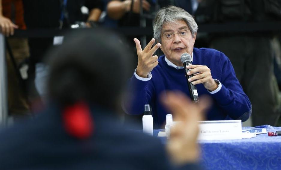 Guillermo Lasso, uno de los dos candidatos de la segunda vuelta electoral en Ecuador.