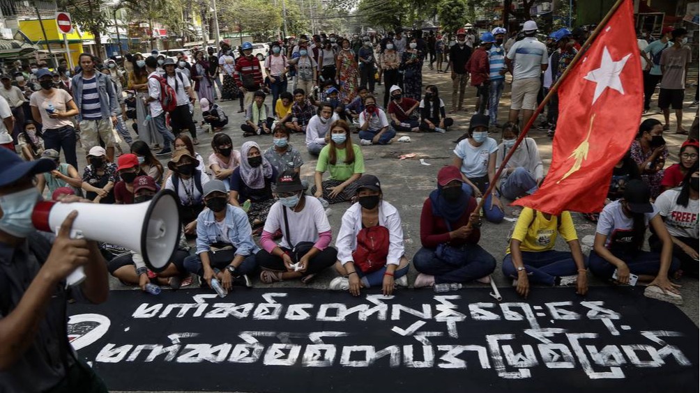 Manifestantes en Birmania.
