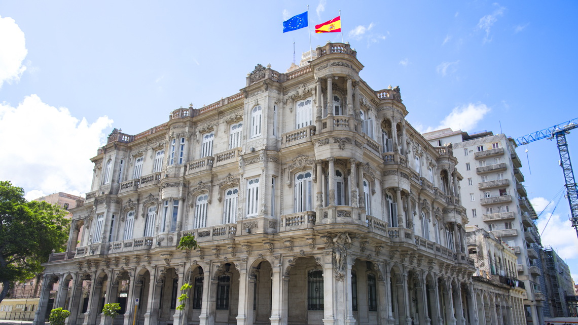 Embajada y Consulado de España en La Habana. 