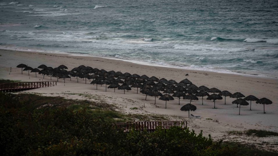 La playa de Varadero vacía durante la pandemia.