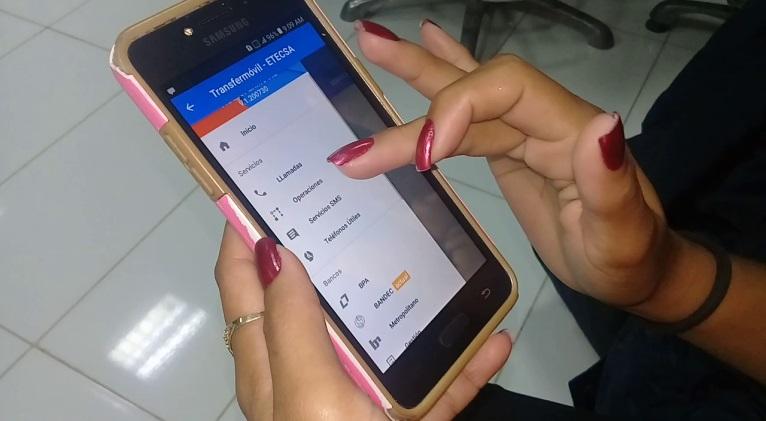 Transfermóvil en un celular cubano.