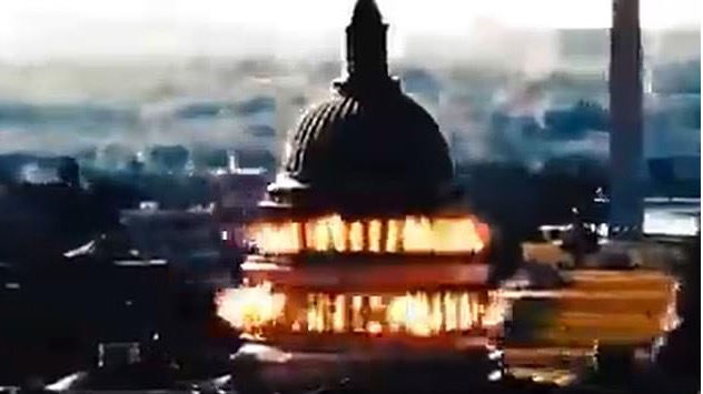 El Capitolio de EEUU en llamas. 