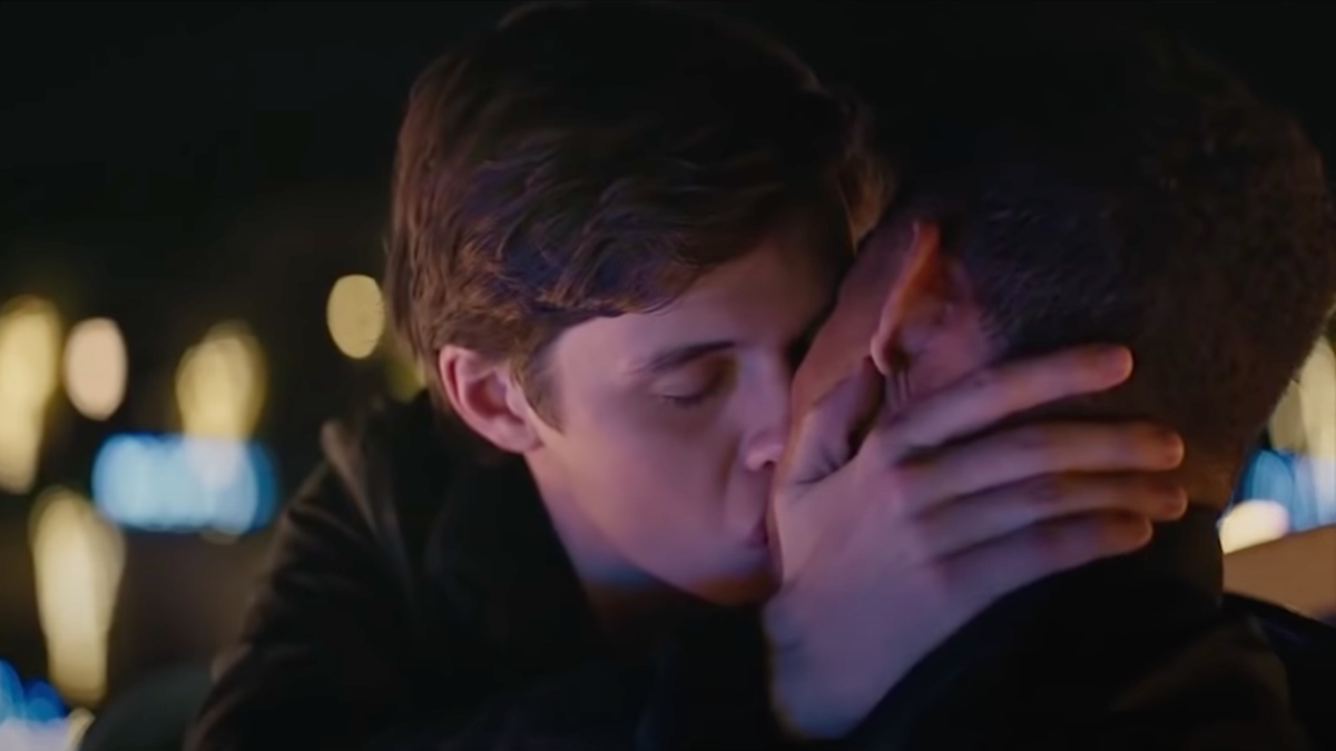 Beso gay de la película 'Love, Simon' censurado en la televisión estatal de Cuba. 