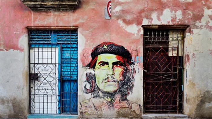 Fachada de viviendas en Cuba.