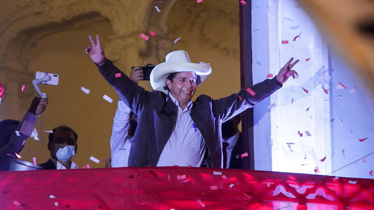 Pedro Castillo, cuando se declara presidente electo de Perú.