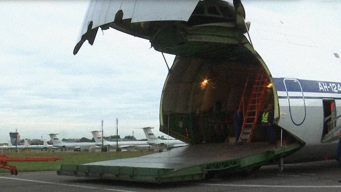 El avión ruso con la ayuda humanitaria.